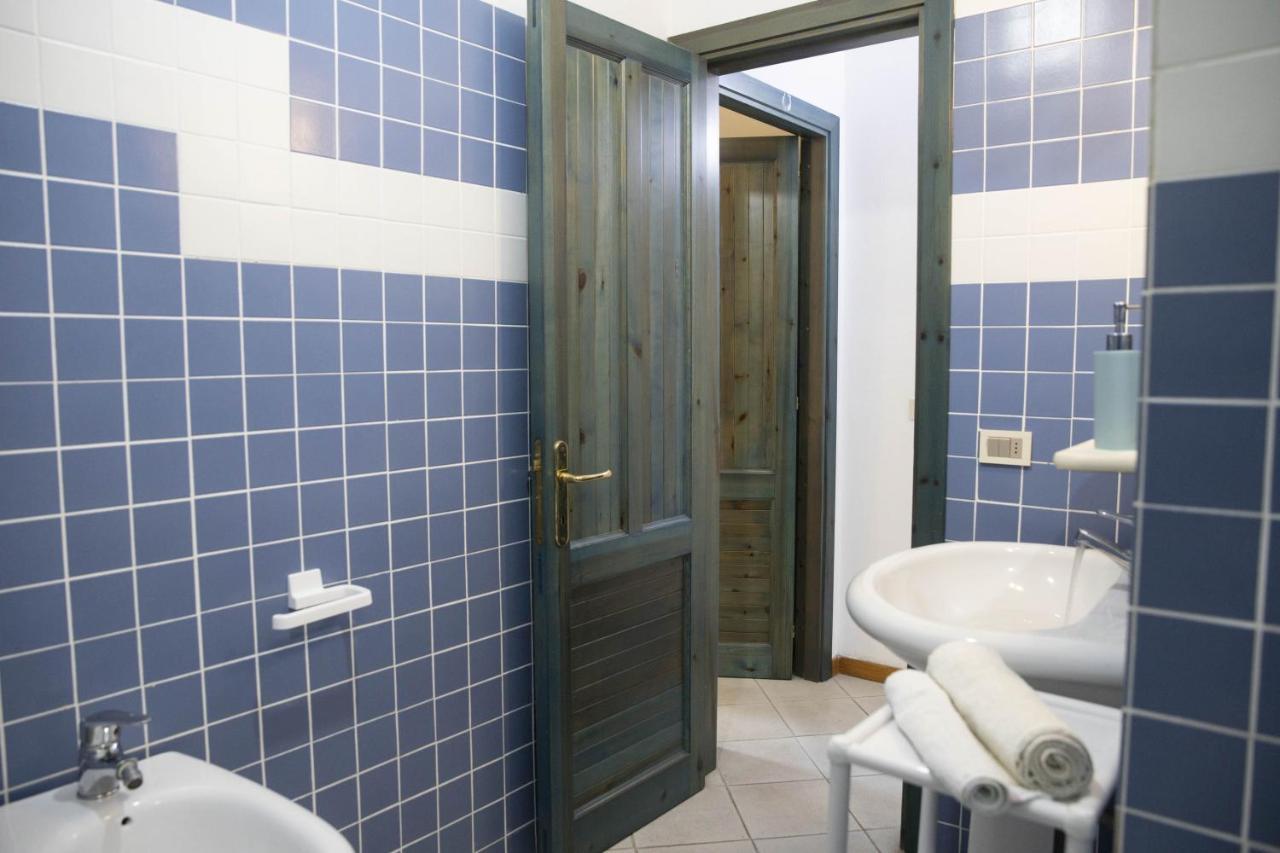 A Due Passi Apartment Isola Rossa Exterior photo